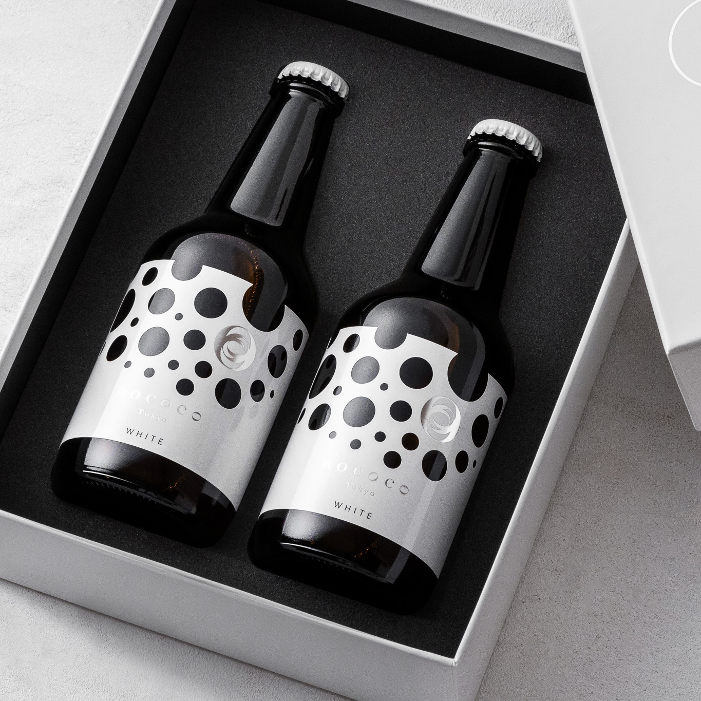 GIFTING ミニマリズムの精神で誕生した日本初のラグジュアリービール「ROCOCO Tokyo WHITE」