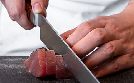 お客様視点から生み出される「革新的なフュージョン料理」